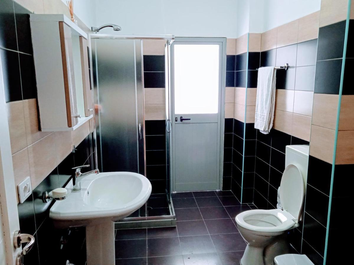 Artist S Apartment Vlore Exterior photo